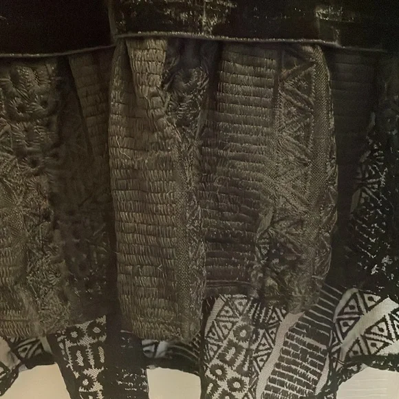 Nordstrom Black Plush Velvet & Burnout Lace LS Top - Picture 2 of 3